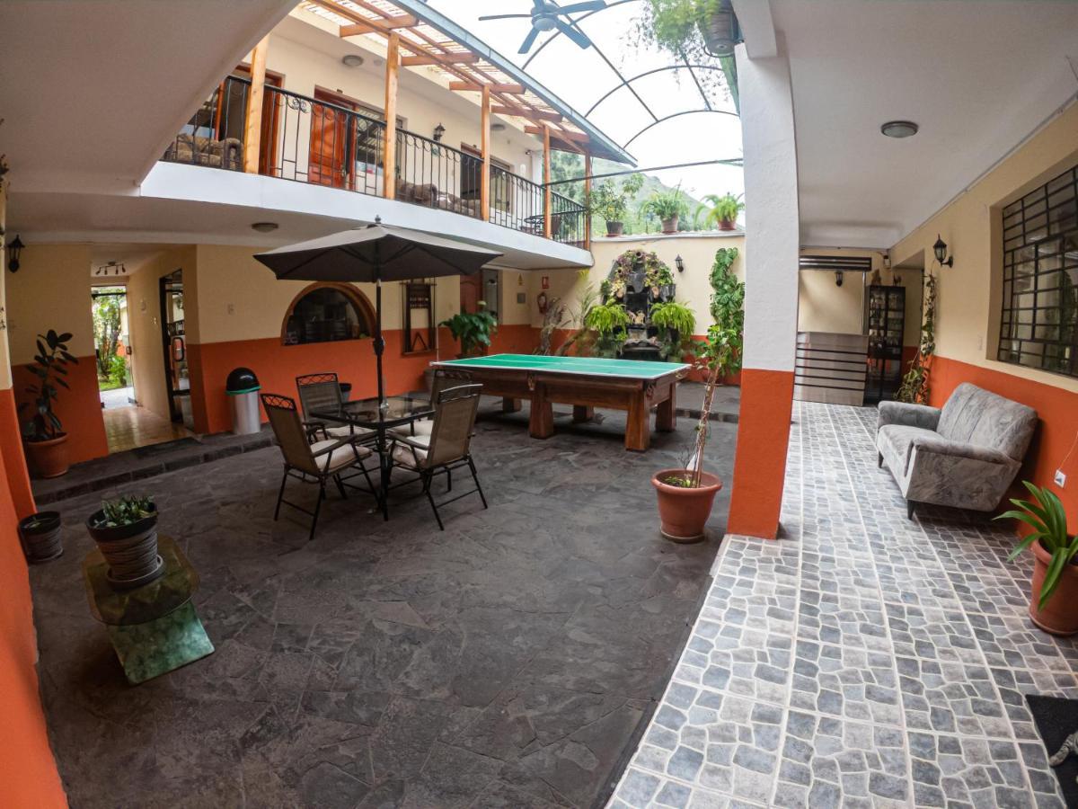Hotel Los Laureles Калька Экстерьер фото