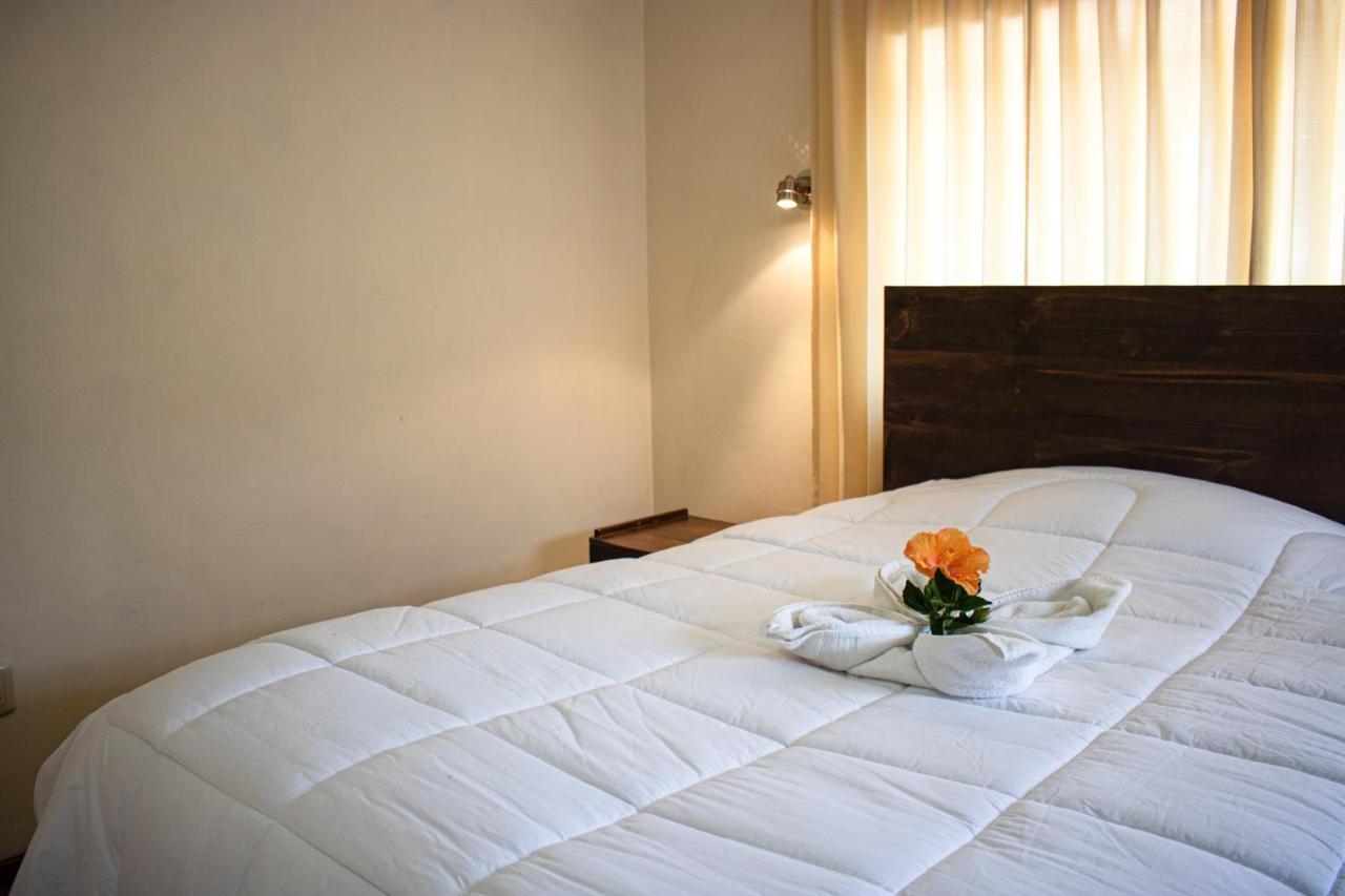Hotel Los Laureles Калька Экстерьер фото