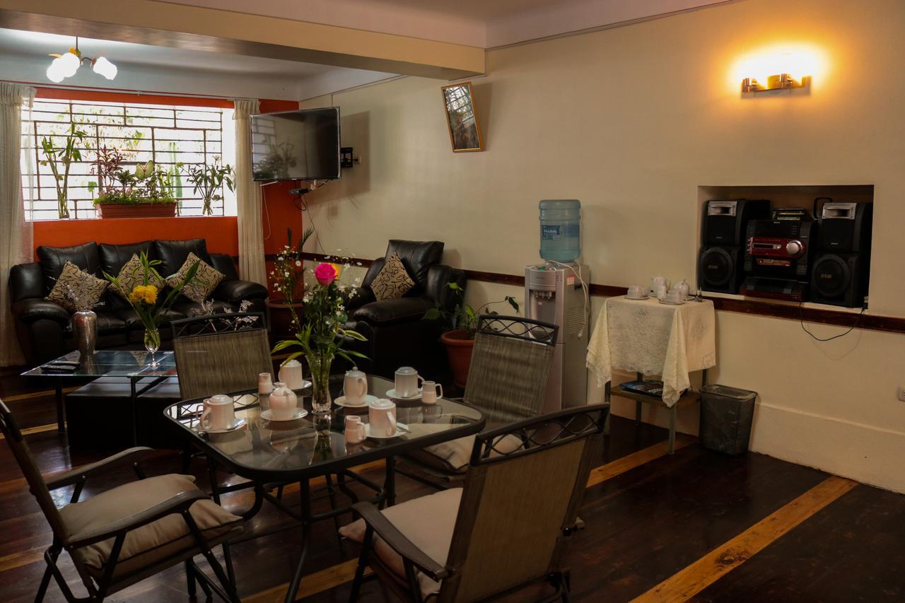 Hotel Los Laureles Калька Экстерьер фото